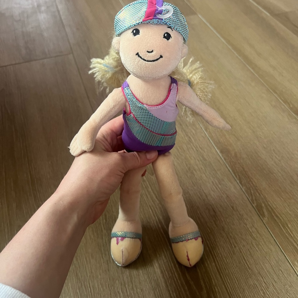 Groovy Girl plush doll 2000’s gymnastics blonde braided hair with hat